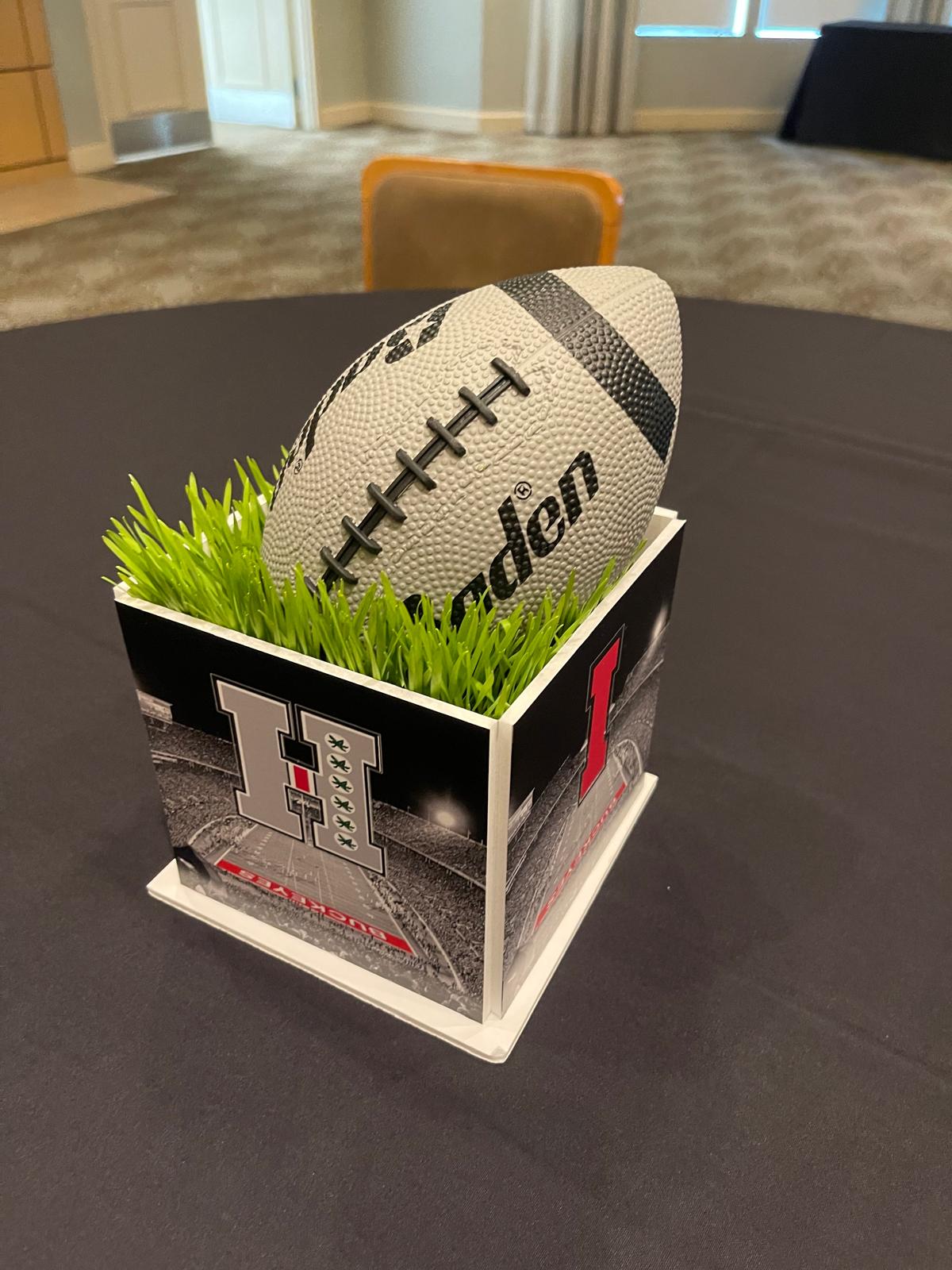 CENTERPIECE BOX